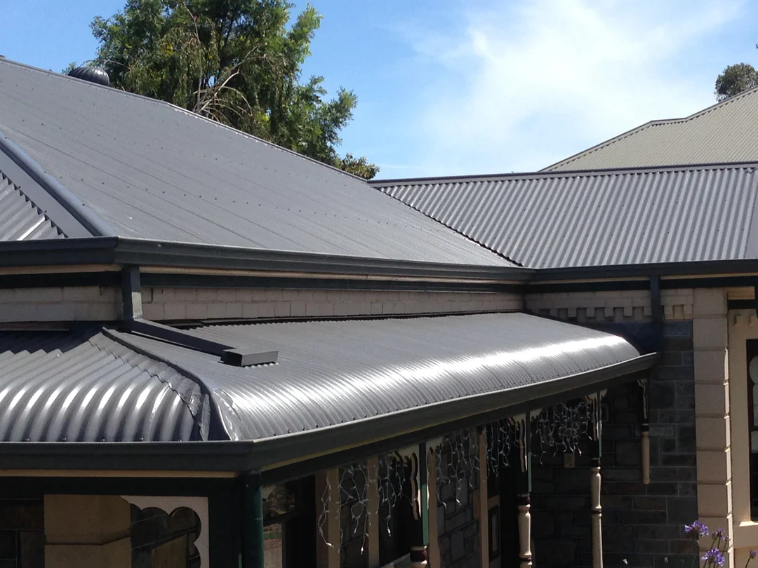 Iron roof painting melbourne